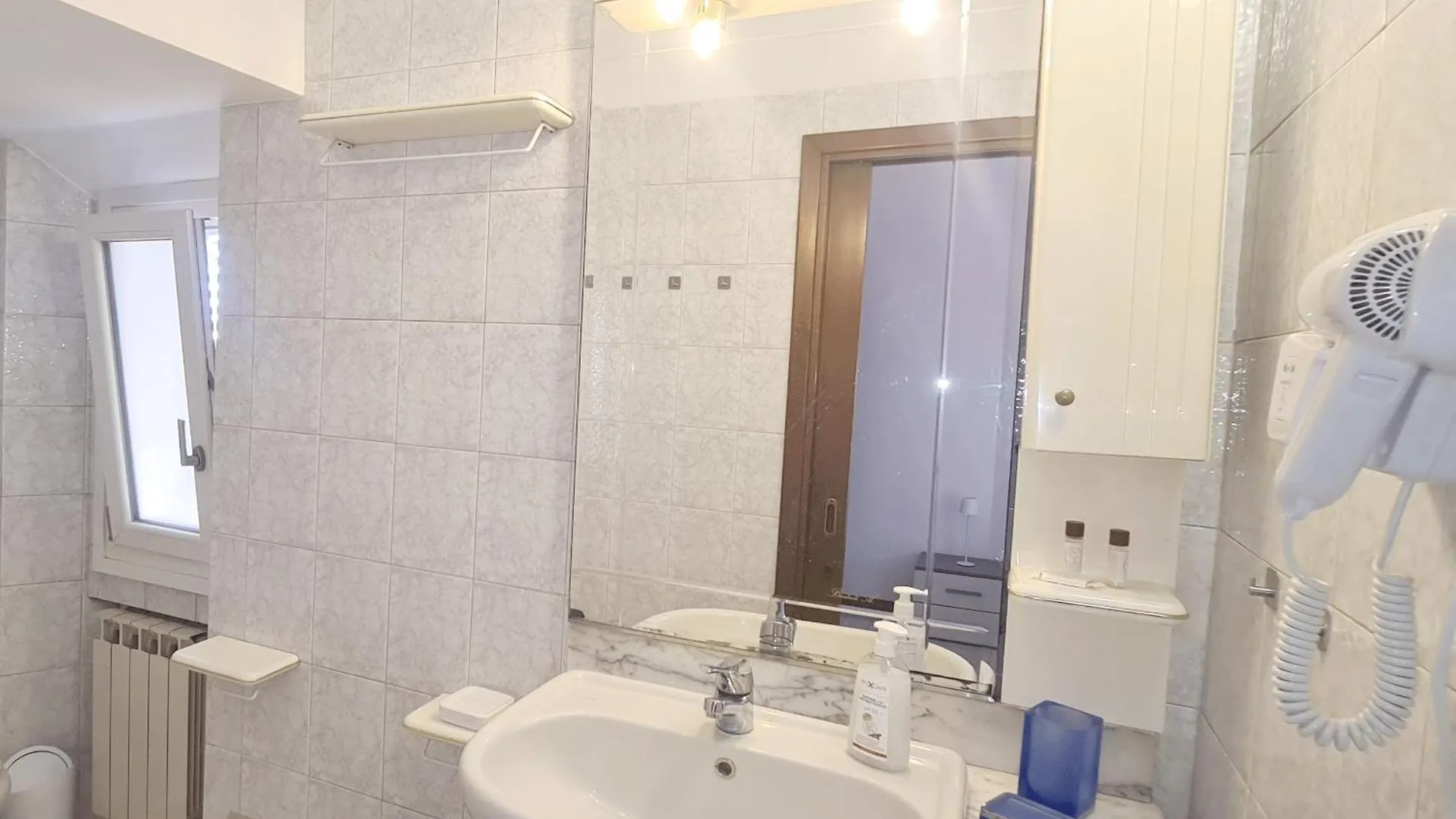 Milan Apartment - Gorla Red Line