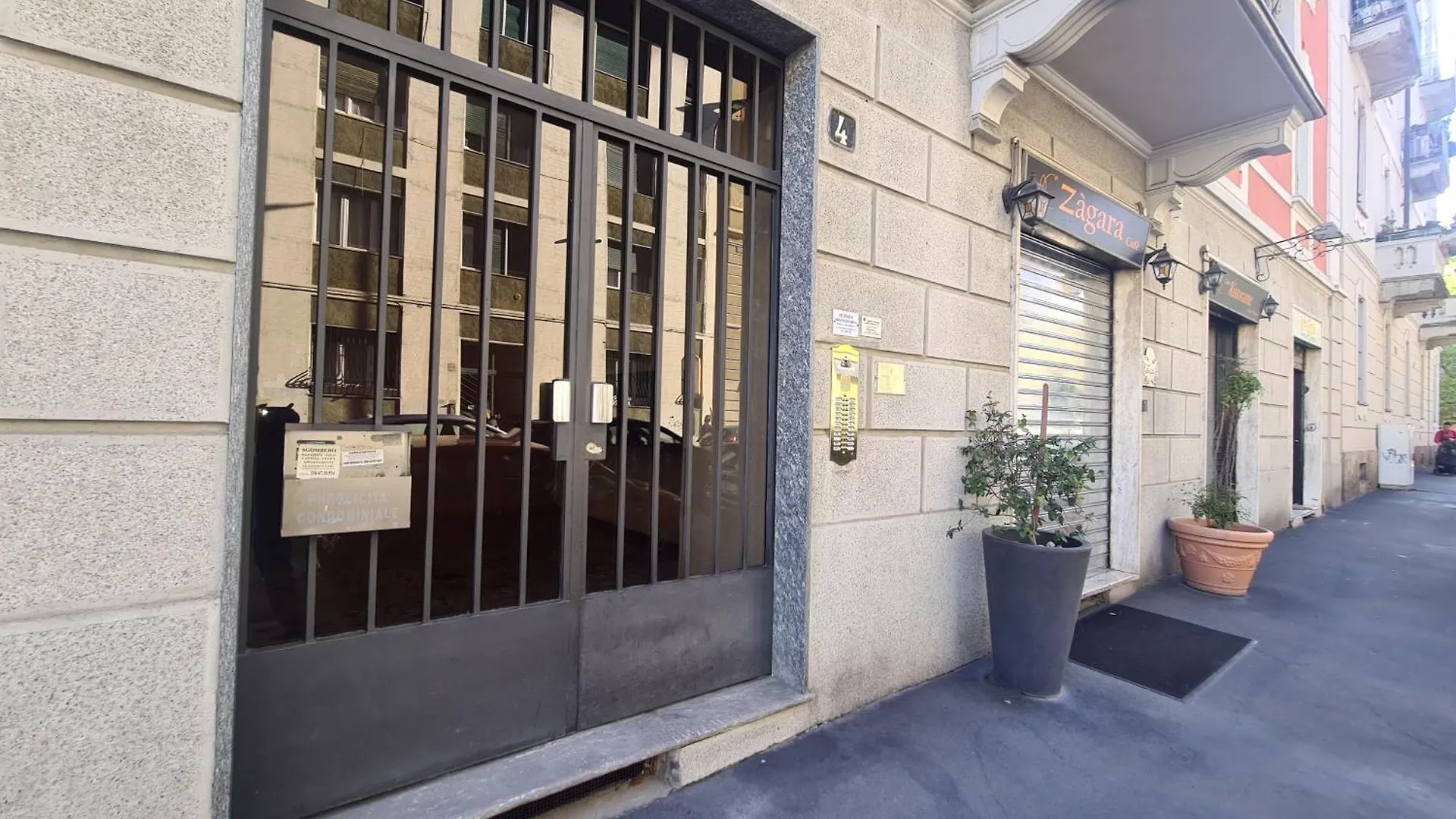 Milan Apartment - Gorla Red Line 0*,  Italia
