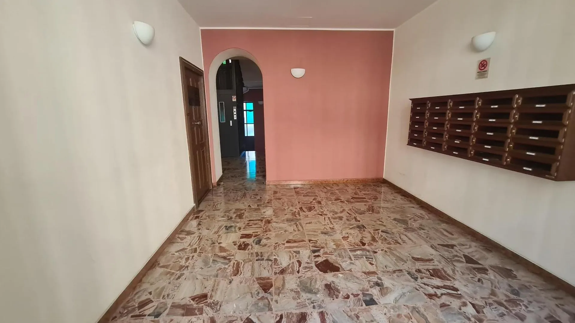 Milan Apartment - Gorla Red Line 0*,  Italia